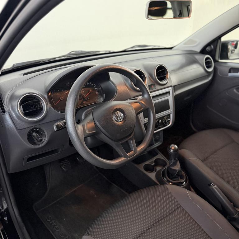 VOLKSWAGEN Saveiro - Foto