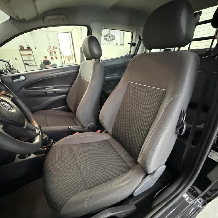 VOLKSWAGEN Saveiro - Foto