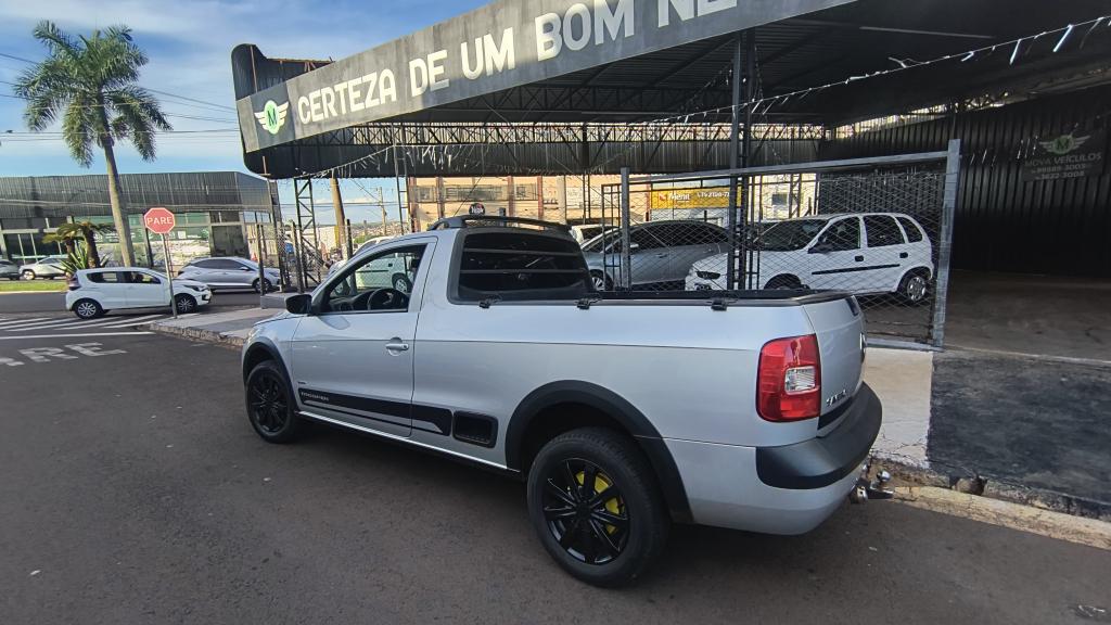 VOLKSWAGEN Saveiro - Foto