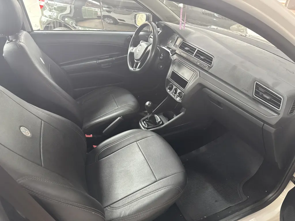 VOLKSWAGEN Saveiro - Foto