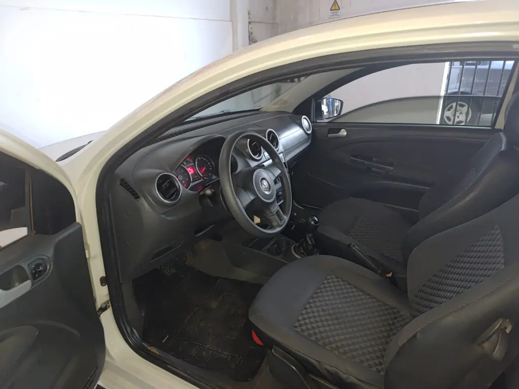 VOLKSWAGEN Saveiro - Foto