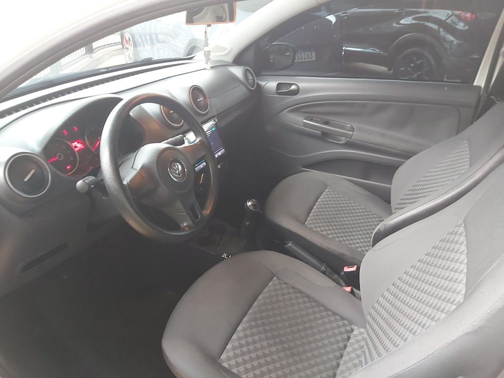 VOLKSWAGEN Saveiro - Foto