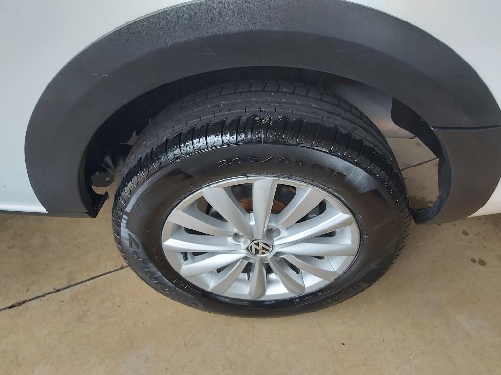VOLKSWAGEN Saveiro - Foto