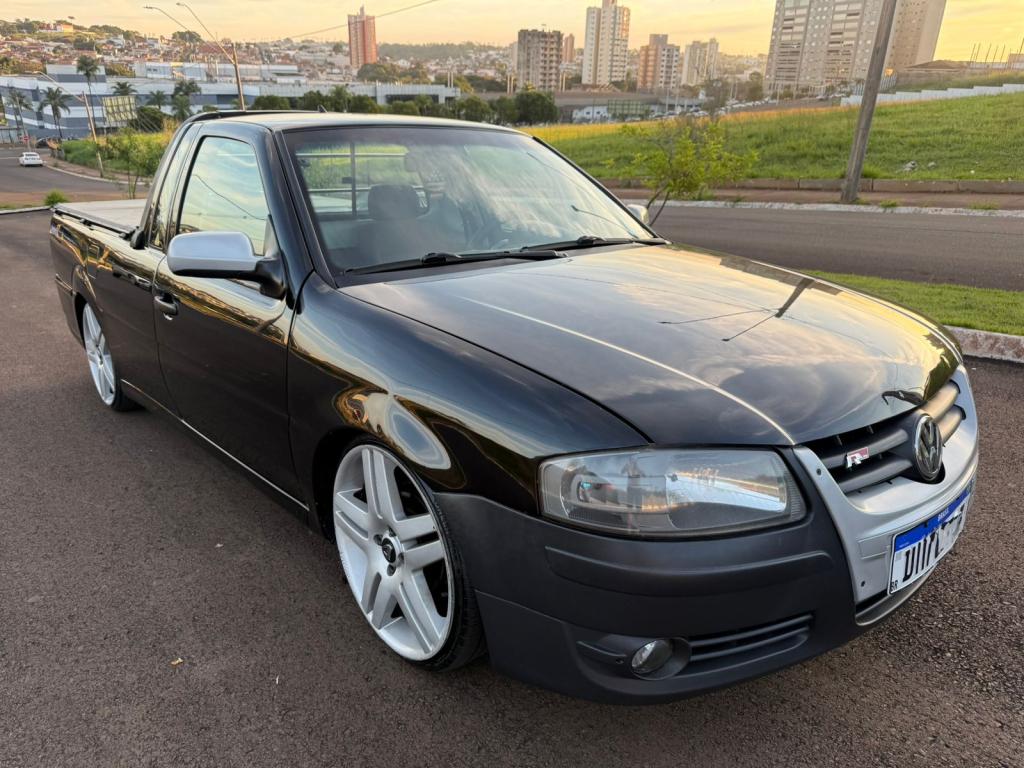 VOLKSWAGEN Saveiro - Foto