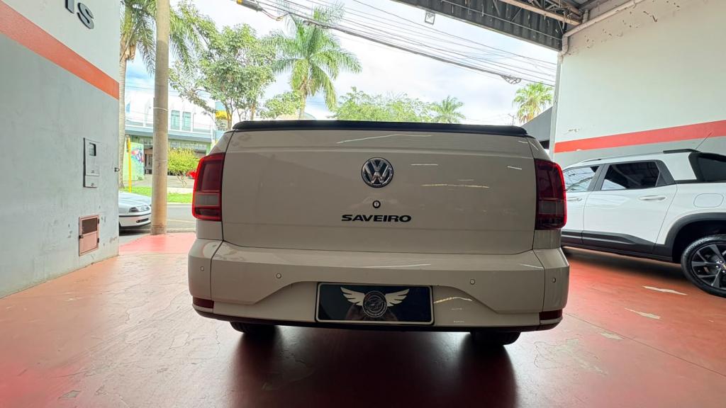 VOLKSWAGEN Saveiro - Foto