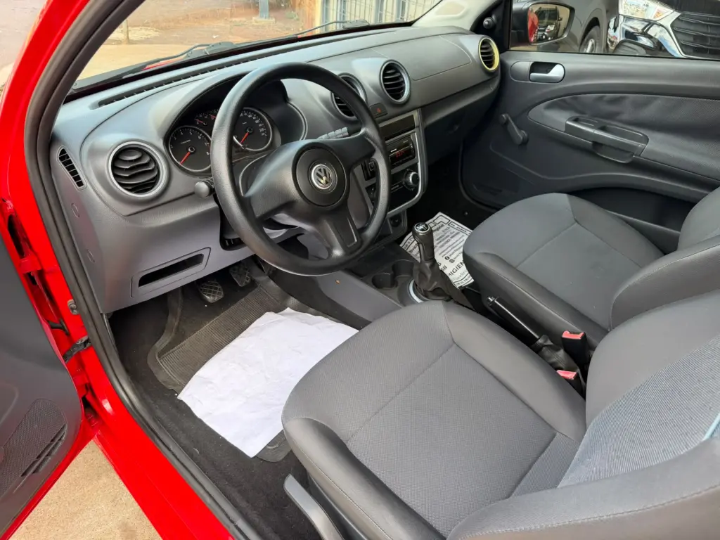 VOLKSWAGEN Saveiro - Foto