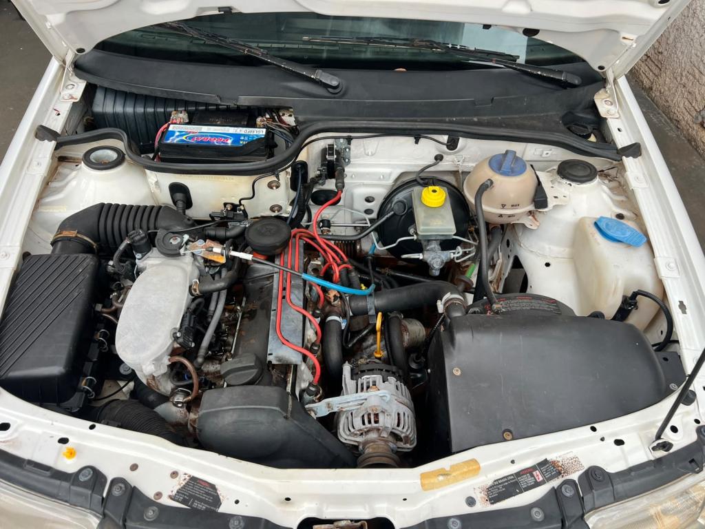 VOLKSWAGEN Saveiro - Foto