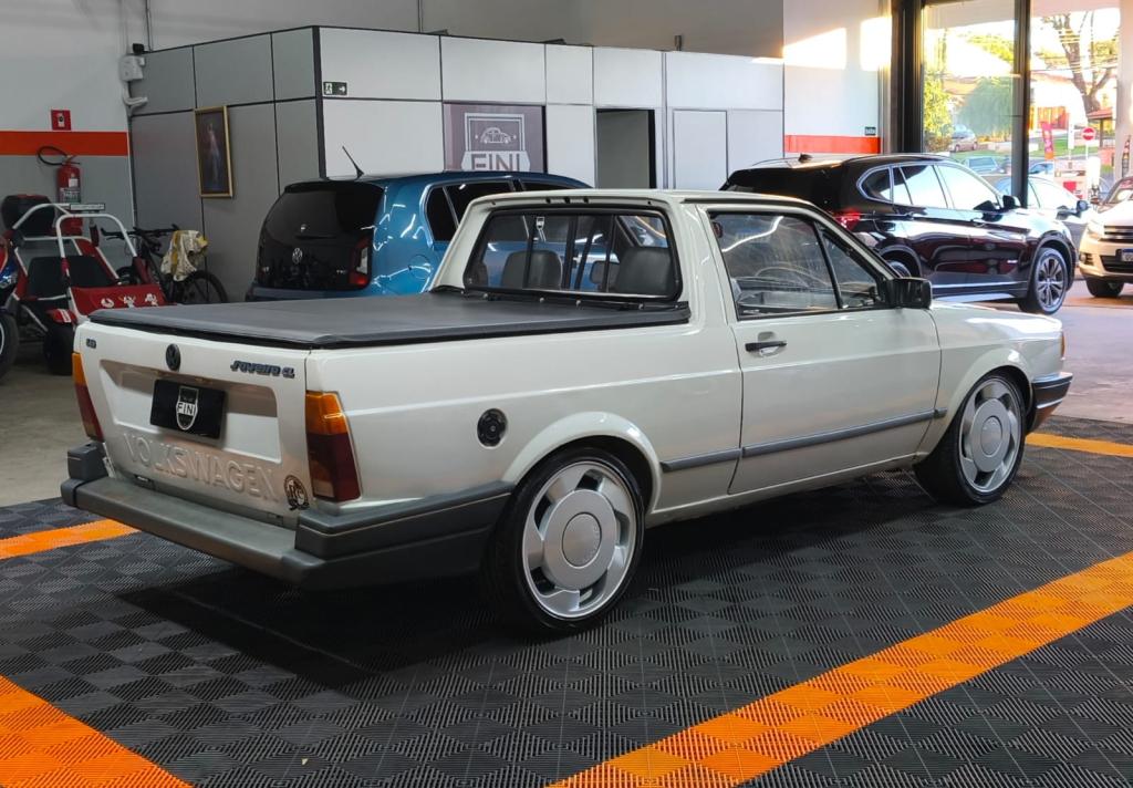 VOLKSWAGEN Saveiro - Foto
