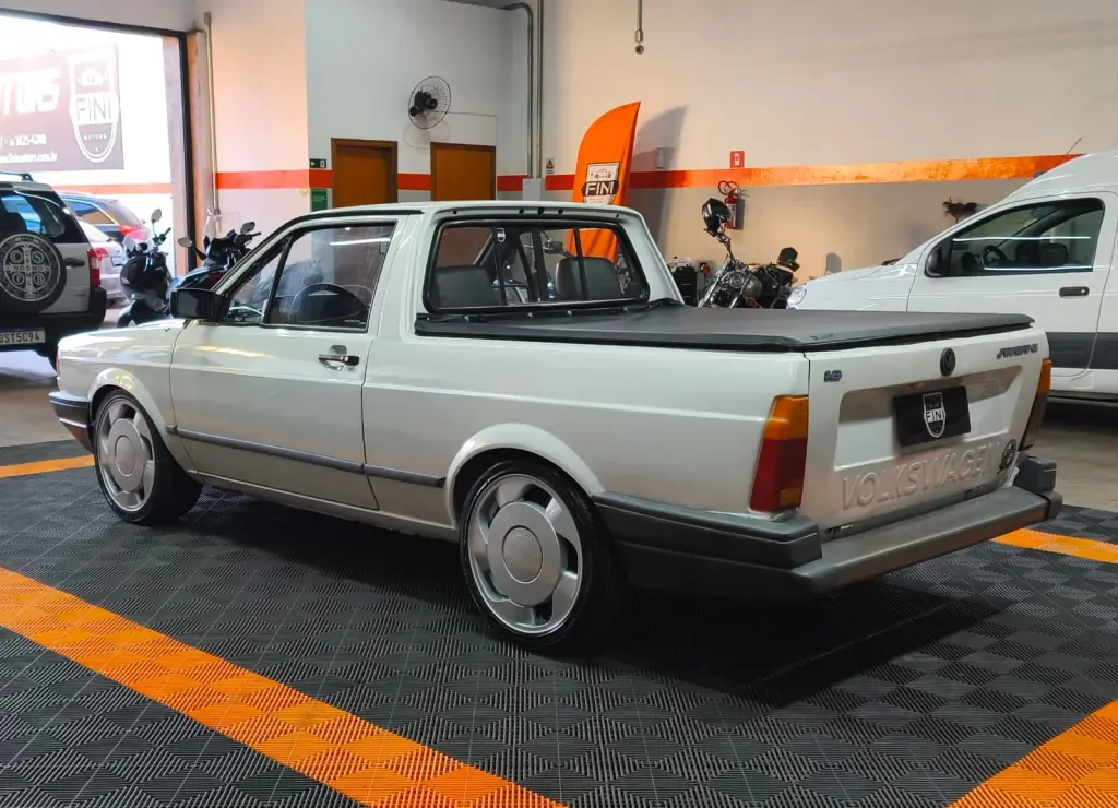 VOLKSWAGEN Saveiro - Foto