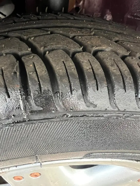 VOLKSWAGEN Saveiro - Foto