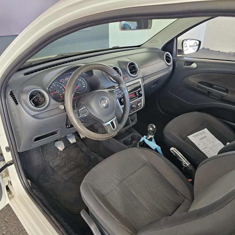 VOLKSWAGEN Saveiro - Foto
