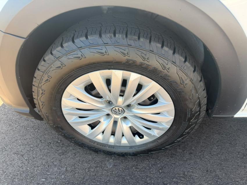 VOLKSWAGEN Saveiro - Foto