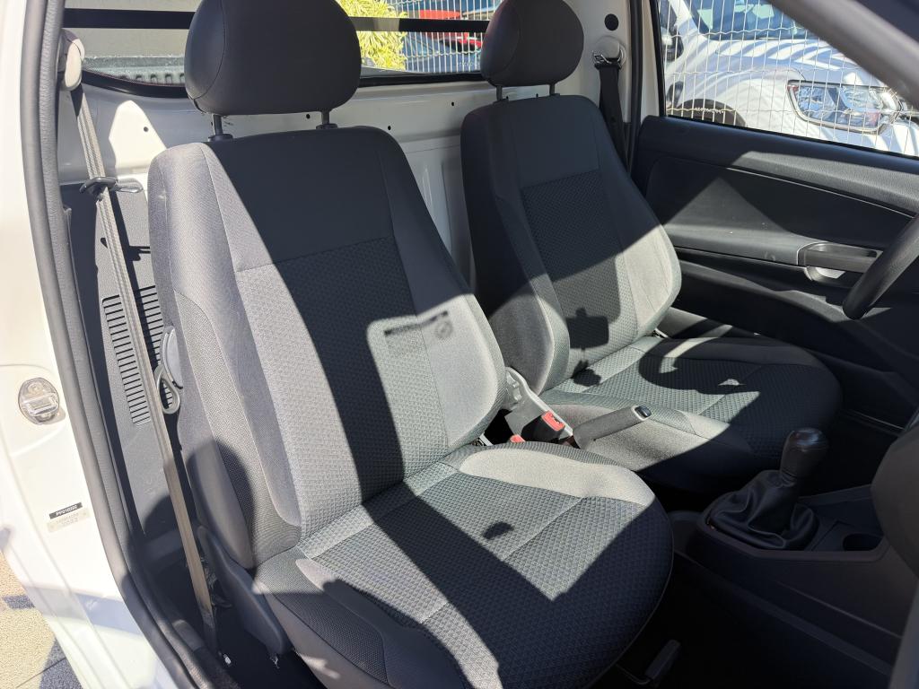 VOLKSWAGEN Saveiro - Foto