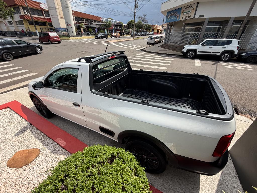 VOLKSWAGEN Saveiro - Foto