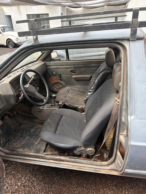 VOLKSWAGEN Saveiro - Foto