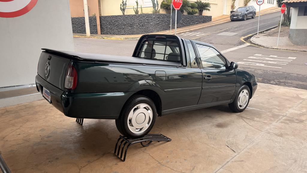 VOLKSWAGEN Saveiro - Foto