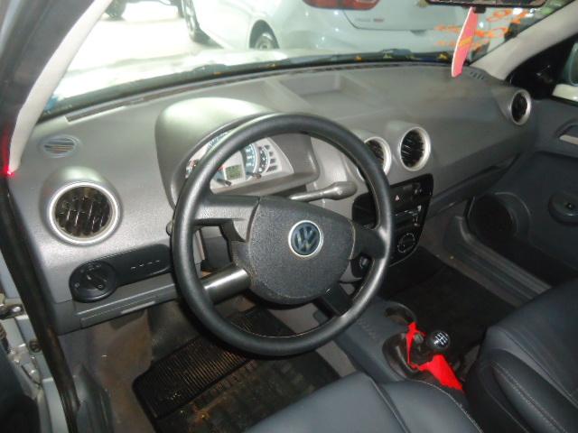VOLKSWAGEN Saveiro - Foto