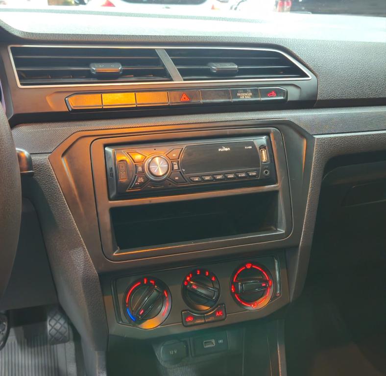 VOLKSWAGEN Saveiro - Foto