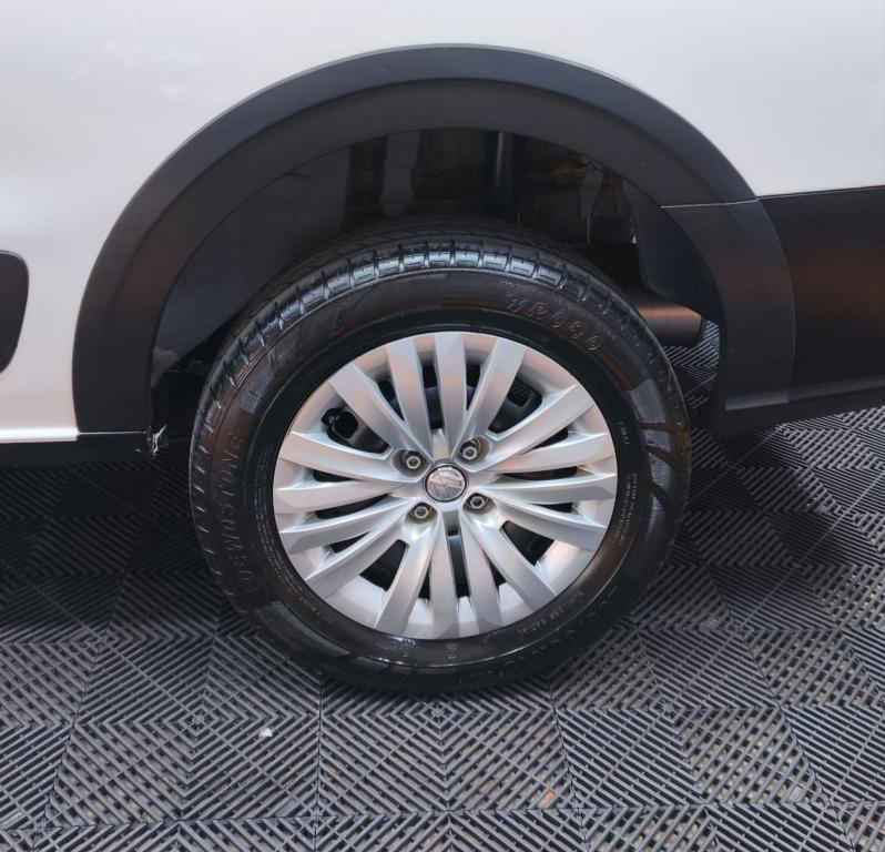 VOLKSWAGEN Saveiro - Foto