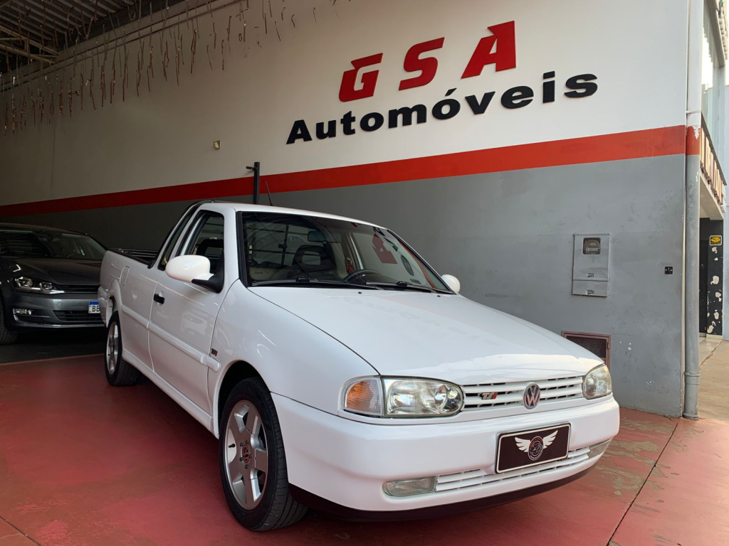 VOLKSWAGEN Saveiro - Foto