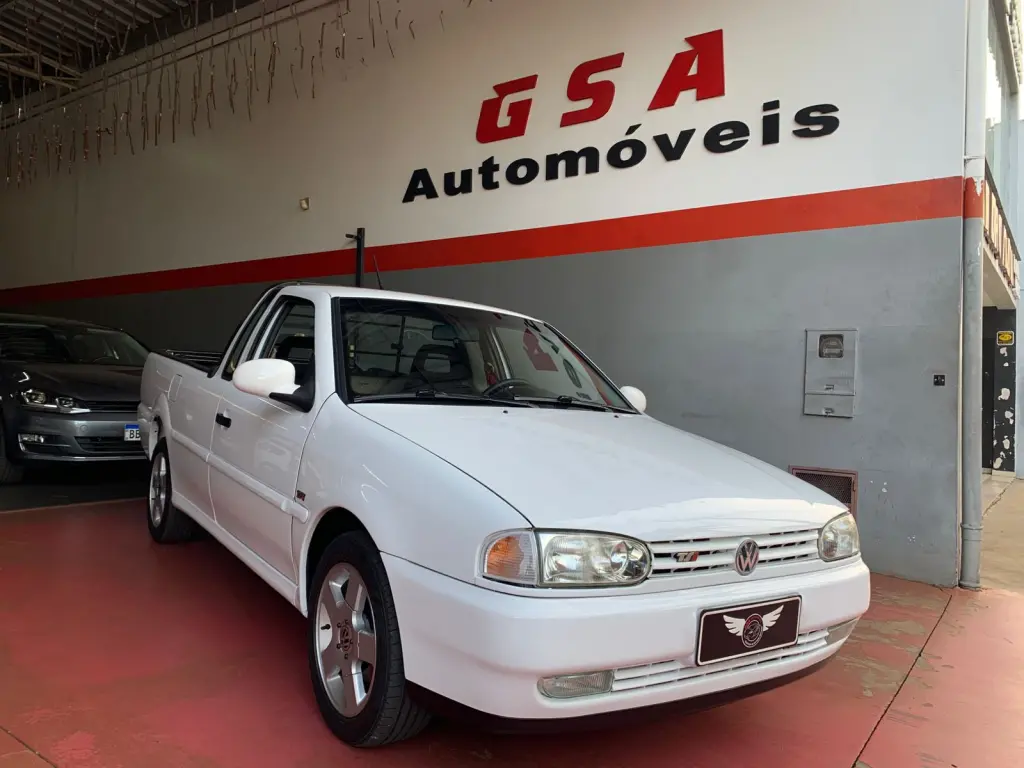 VOLKSWAGEN Saveiro - Foto