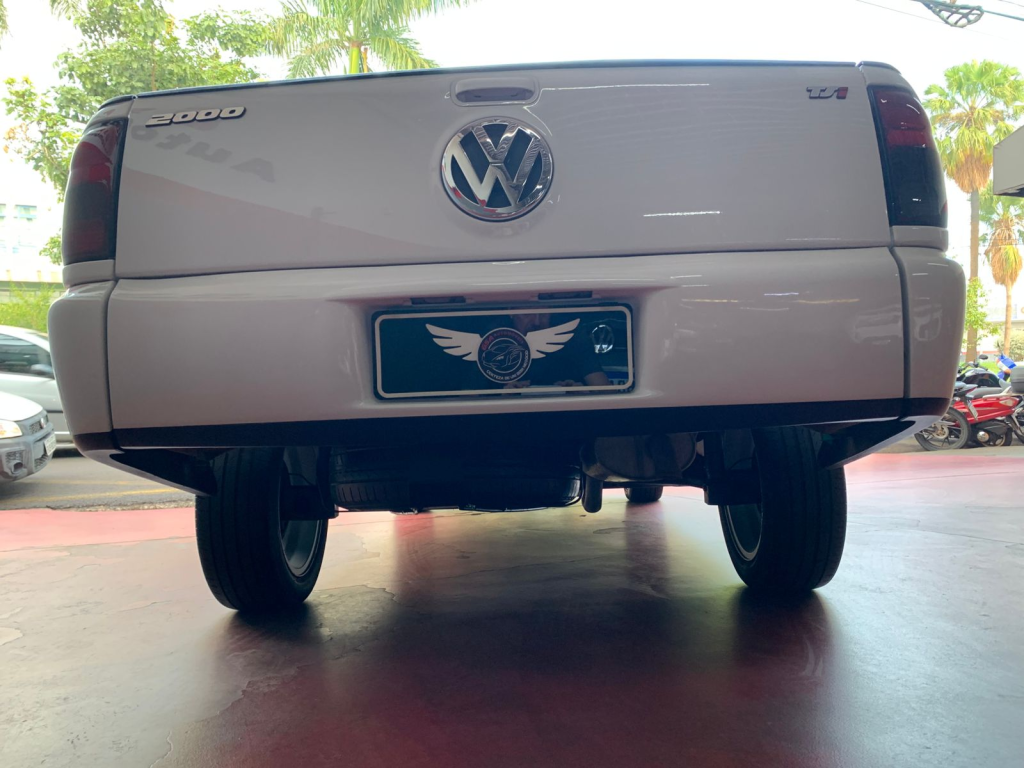 VOLKSWAGEN Saveiro - Foto