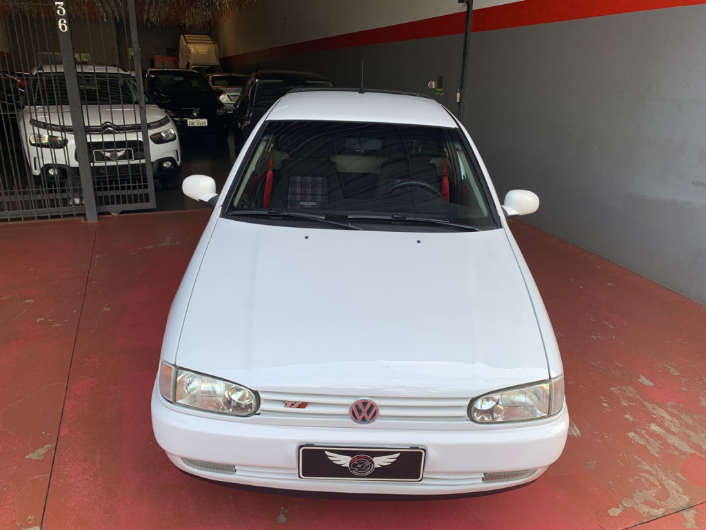 VOLKSWAGEN Saveiro - Foto