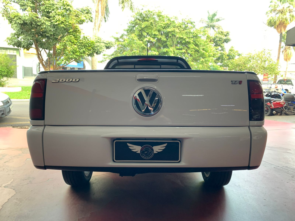 VOLKSWAGEN Saveiro - Foto