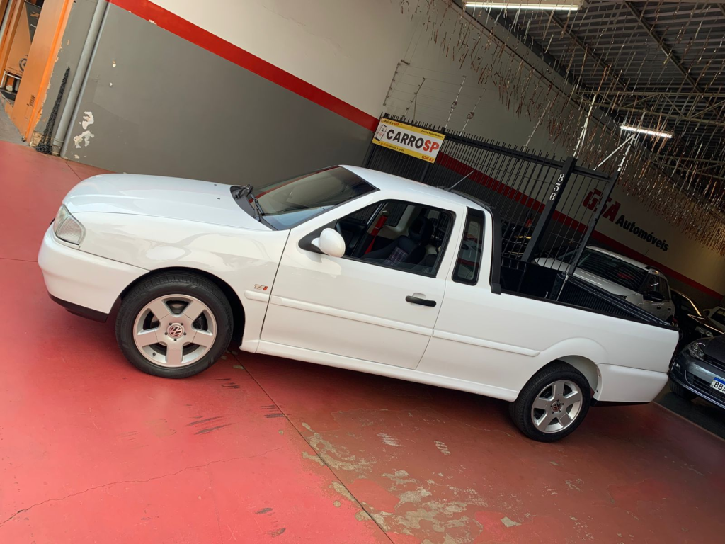VOLKSWAGEN Saveiro - Foto