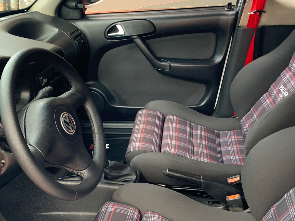 VOLKSWAGEN Saveiro - Foto