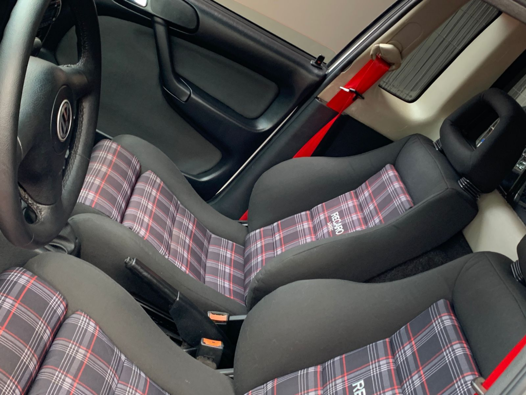 VOLKSWAGEN Saveiro - Foto