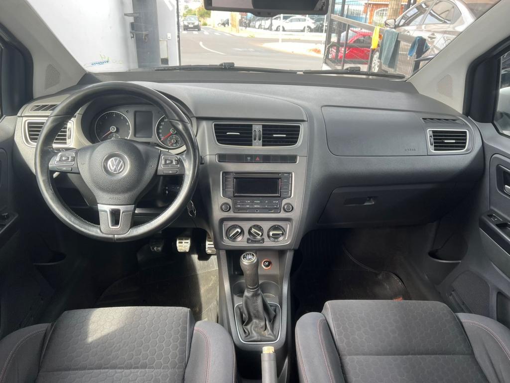 VOLKSWAGEN Space Cross - Foto