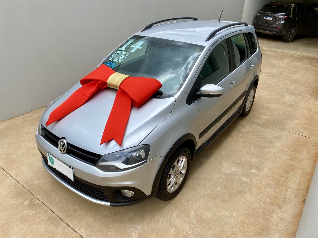VOLKSWAGEN Space Cross