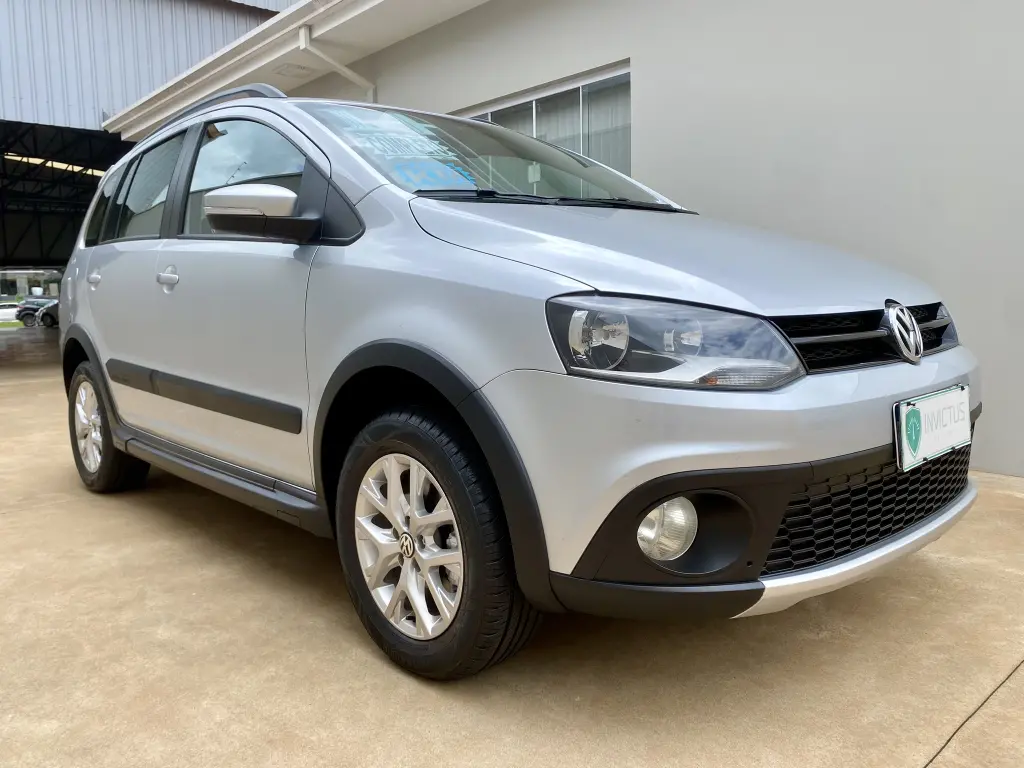 VOLKSWAGEN Space Cross - Foto