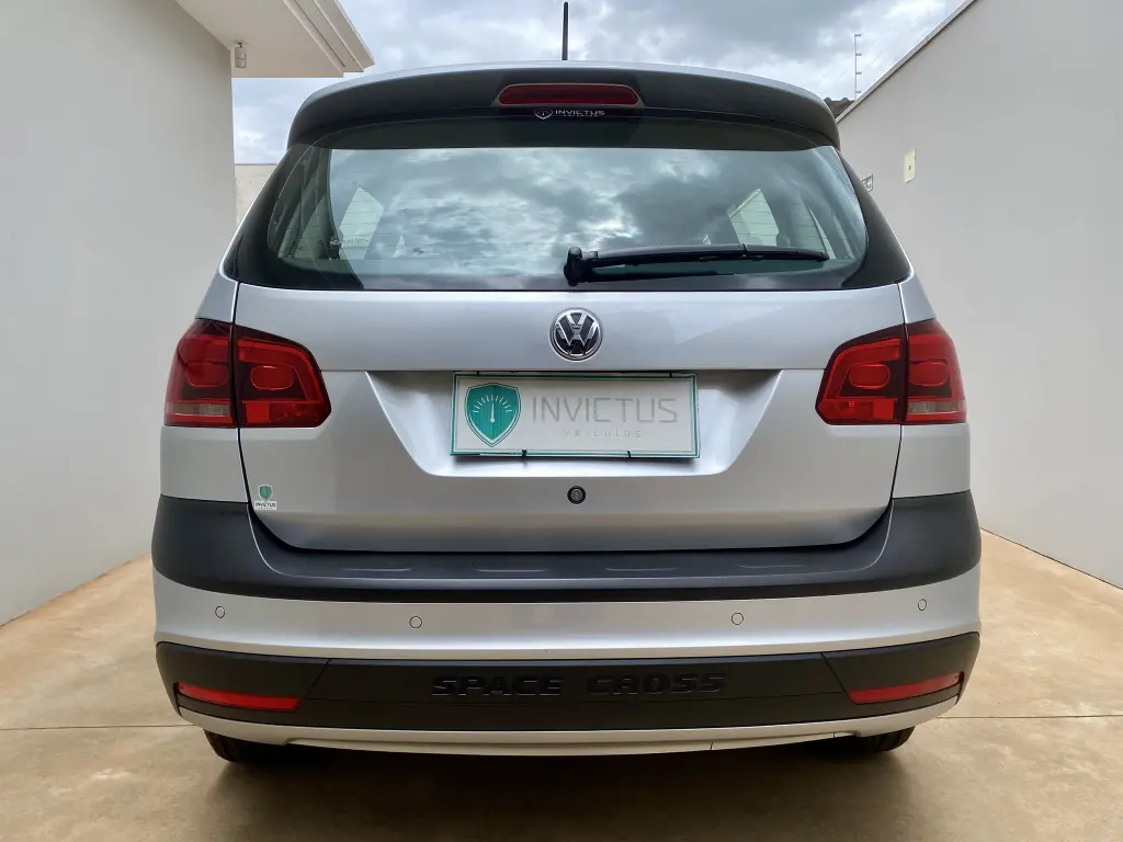 VOLKSWAGEN Space Cross - Foto