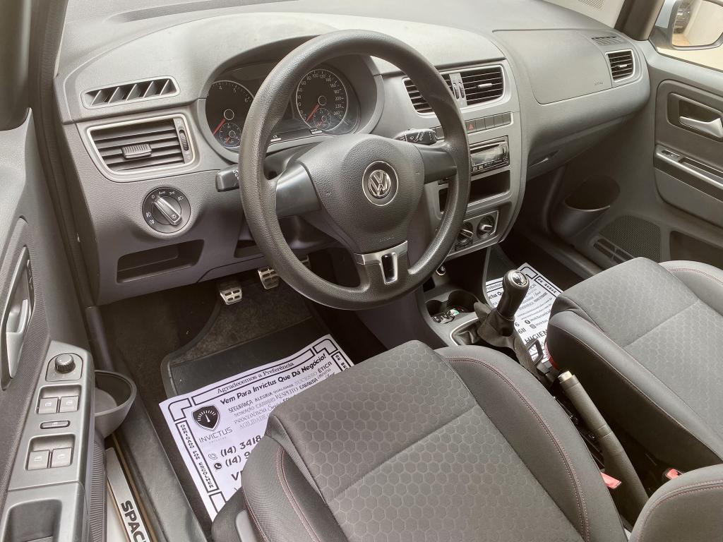 VOLKSWAGEN Space Cross - Foto