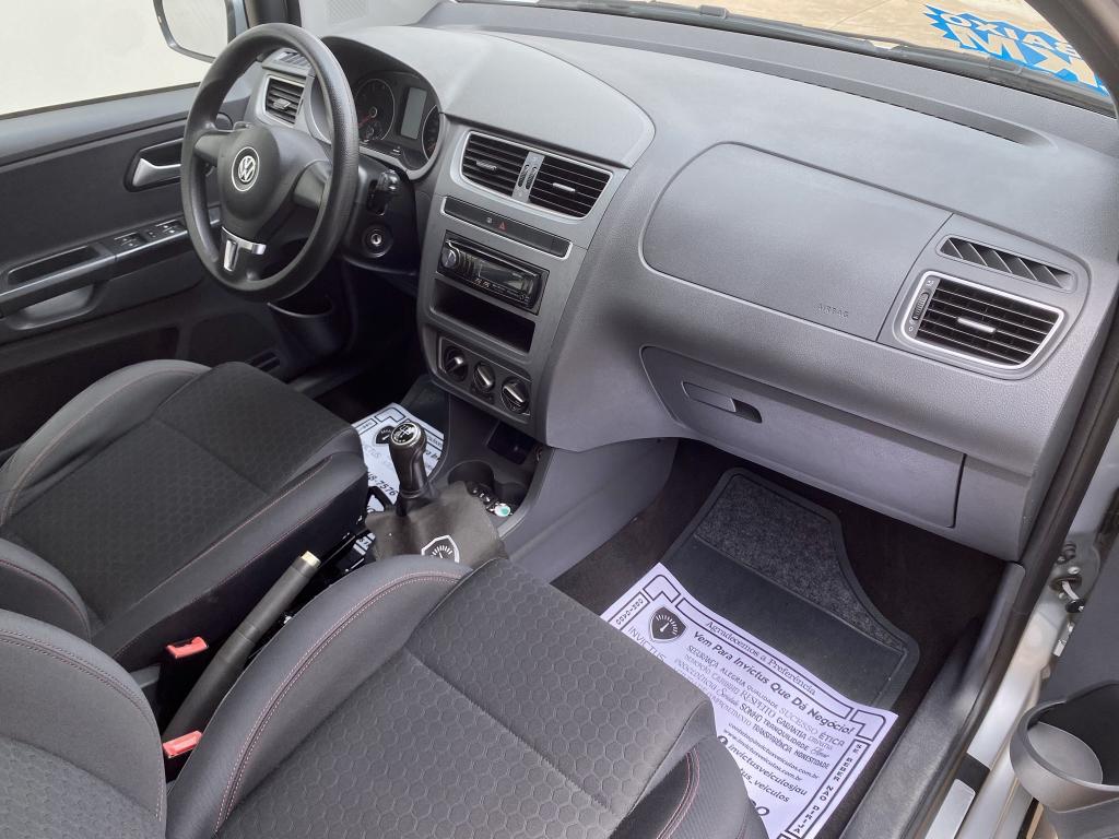 VOLKSWAGEN Space Cross - Foto