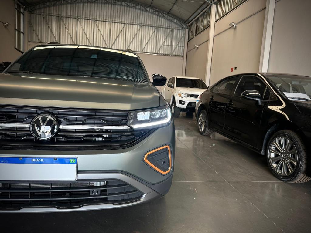 VOLKSWAGEN T-Cross - Foto
