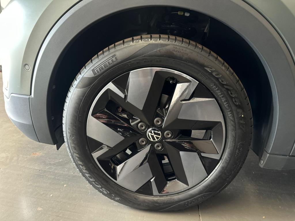 VOLKSWAGEN T-Cross - Foto