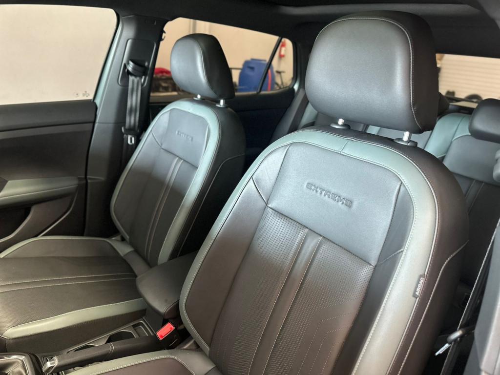 VOLKSWAGEN T-Cross - Foto