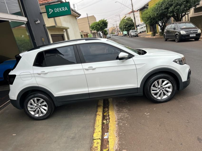 VOLKSWAGEN T-Cross - Foto