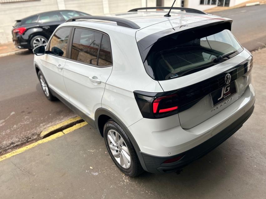 VOLKSWAGEN T-Cross - Foto