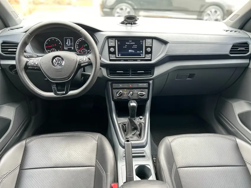 VOLKSWAGEN T-Cross - Foto