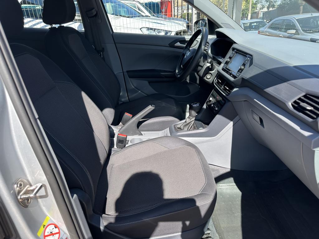 VOLKSWAGEN T-Cross - Foto