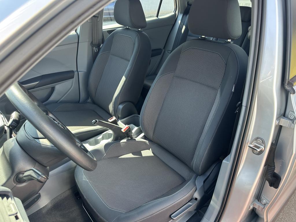 VOLKSWAGEN T-Cross - Foto