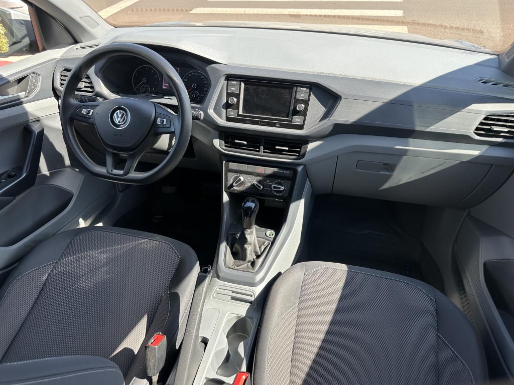 VOLKSWAGEN T-Cross - Foto