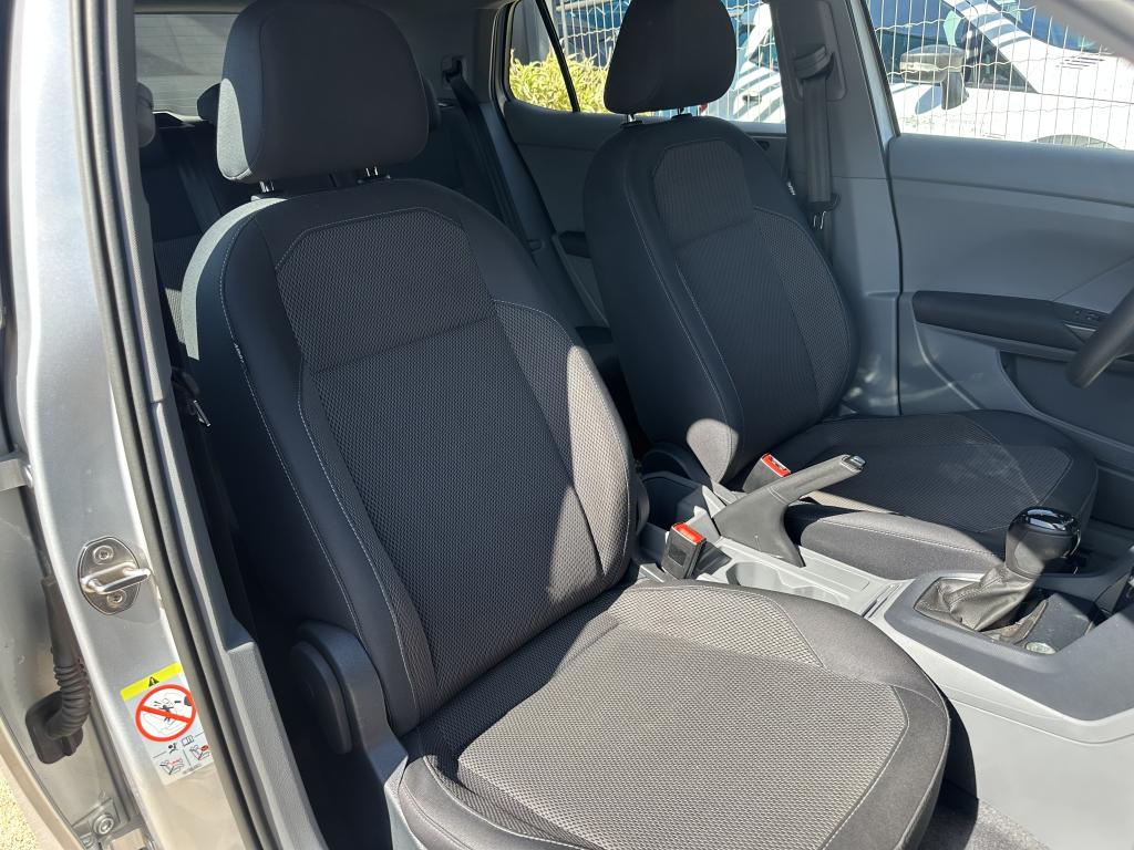 VOLKSWAGEN T-Cross - Foto