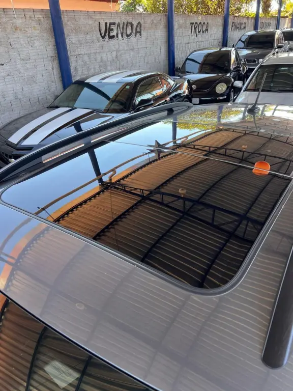 VOLKSWAGEN T-Cross - Foto