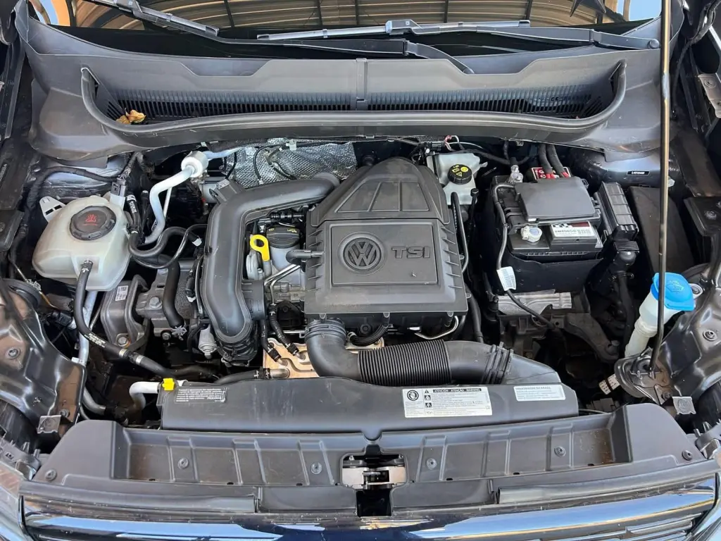 VOLKSWAGEN T-Cross - Foto