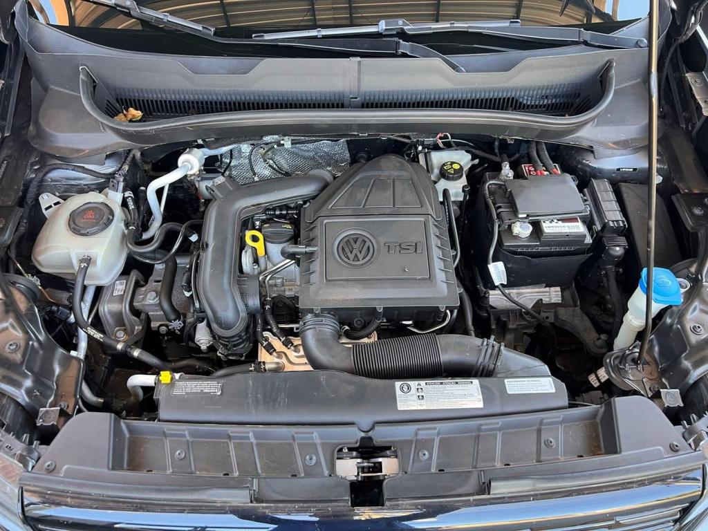 VOLKSWAGEN T-Cross - Foto